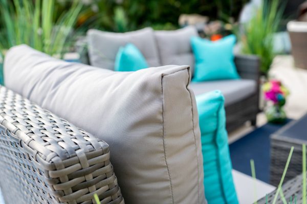 Bari 4 Piece Outdoor Conversation Sofa Set (L) in Mixed Gray - Image 7