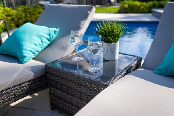 Bari 3 Piece Outdoor Chaise Lounge Set in Mixed Gray - Image 4